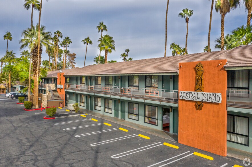 More Photos Of 411 E Palm Canyon Dr, Palm Springs Hotel For Sale