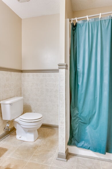 More Photos Of 411 Western Blvd, Jacksonville Medical For Lease