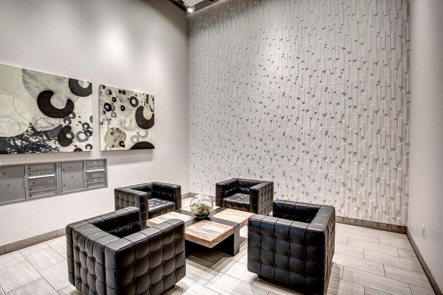 More Photos Of 51 University St, Seattle Office For Lease