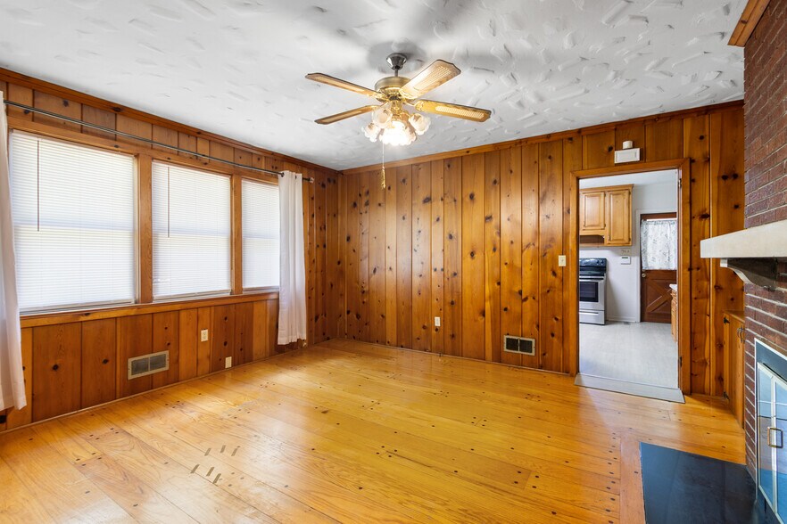 More Photos Of 23425 US Highway 76, Clinton Land For Sale