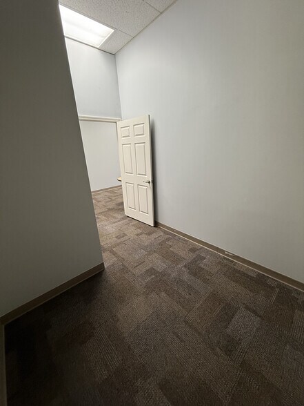 More Photos Of 420-452 Peppers Ferry Rd NW, Christiansburg Unknown For Lease