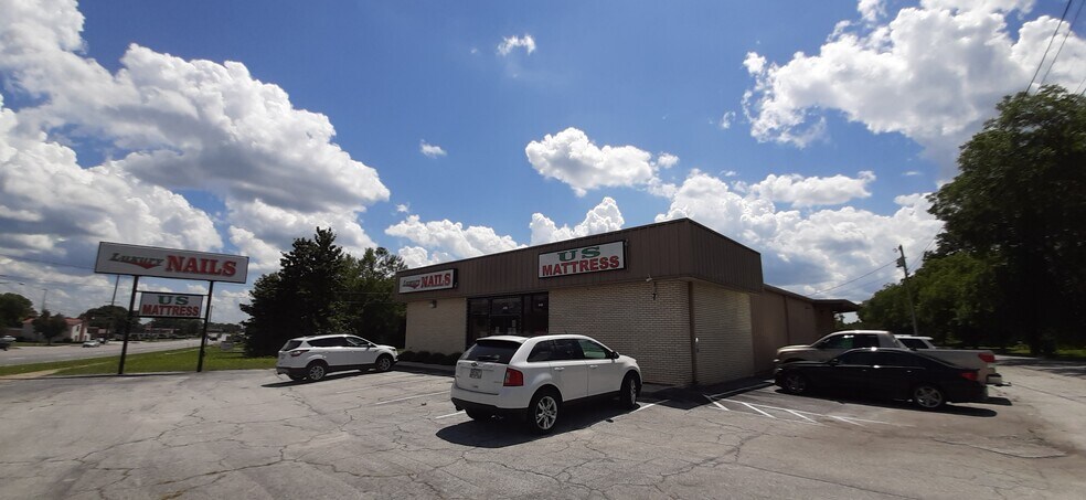 More Photos Of 950 Elbert St, Elberton Freestanding For Lease