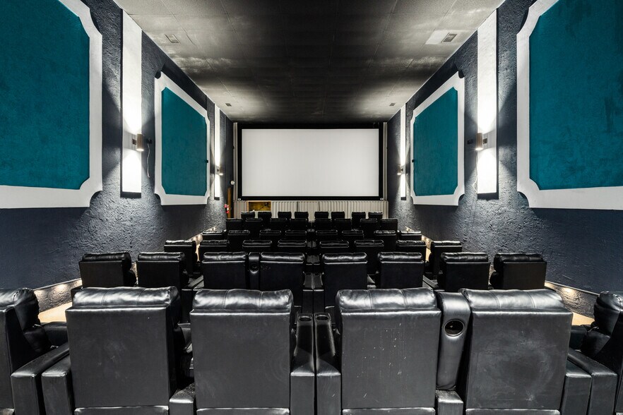 More Photos Of 3750 US Highway 27 N, Sebring General Retail For Lease