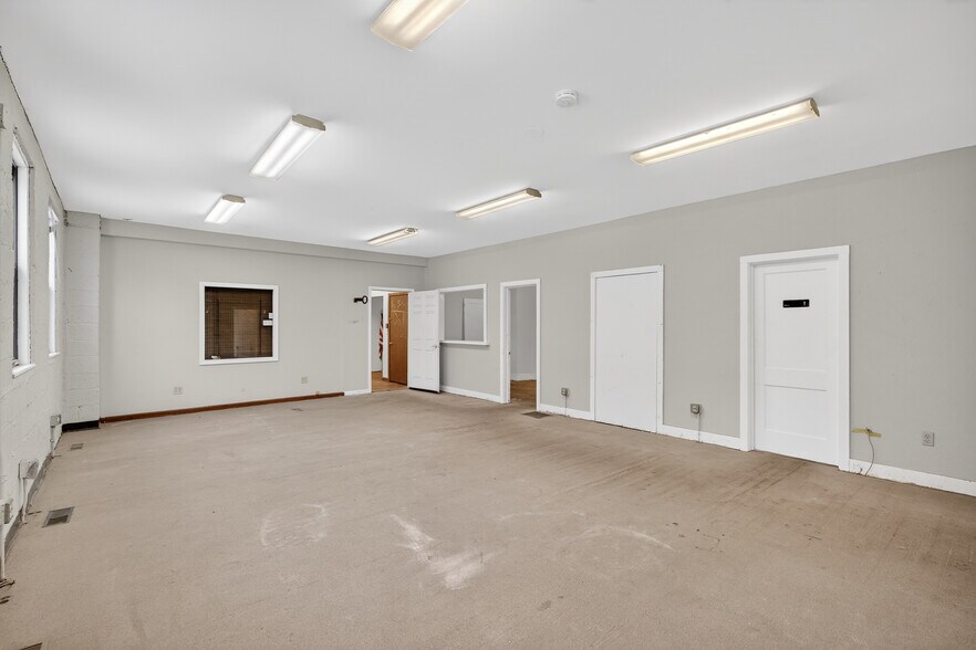 More Photos Of 671 Naugatuck Ave, Milford Warehouse For Sale