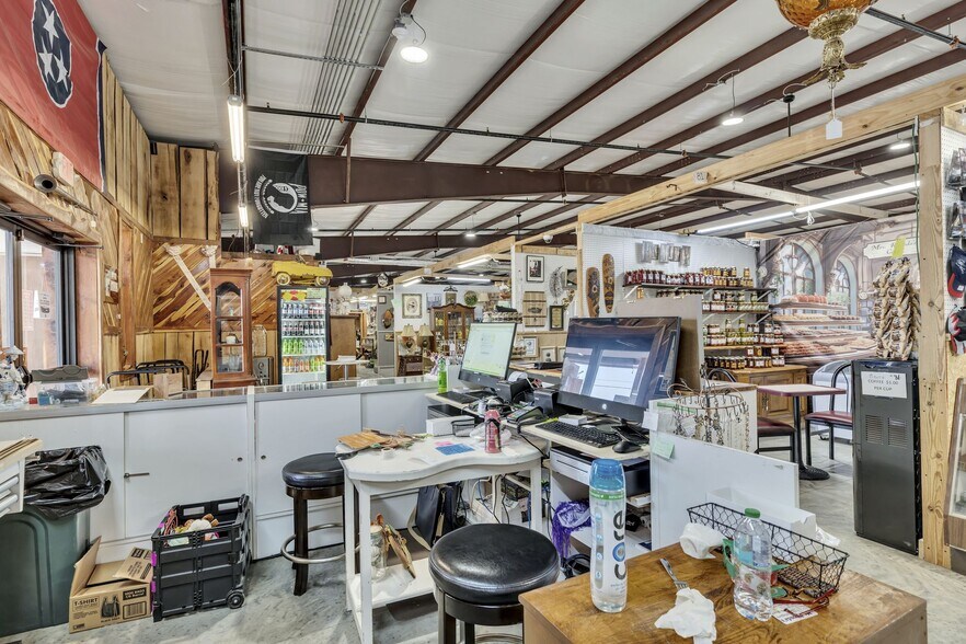 More Photos Of 2120 Old Highway 431 S, Greenbrier Freestanding For Sale