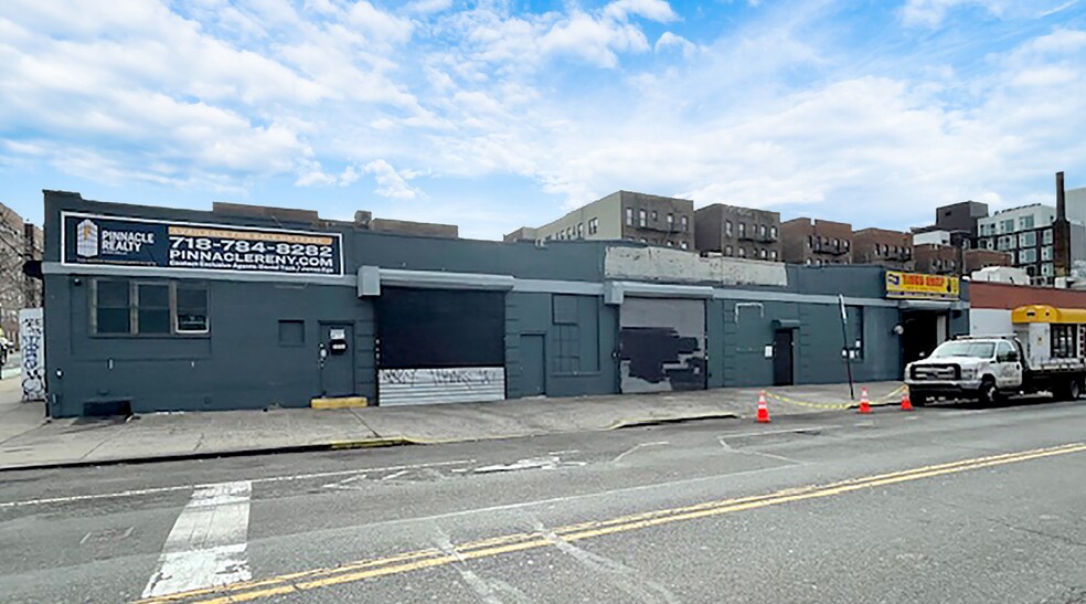 Primary Photo Of 4301 39th St, Long Island City Warehouse For Sale