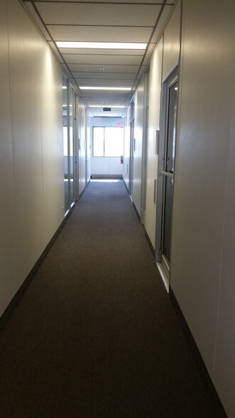 More Photos Of 50 Brentwood Blvd, Strathcona County Unknown For Lease