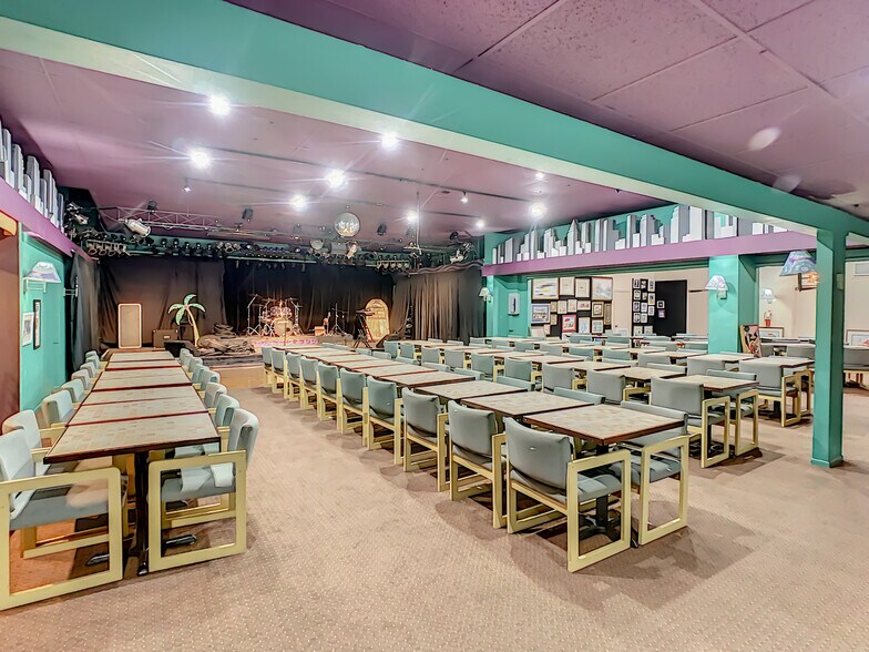 More Photos Of 9226 Denton Ave, Hudson Industrial For Sale