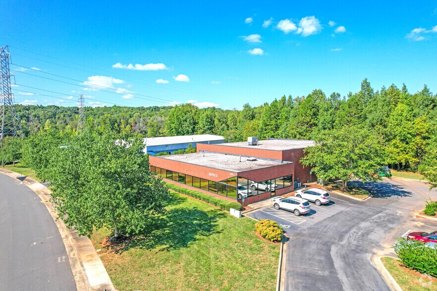 Primary Photo Of 3250 Green Park Cir, Charlotte Warehouse For Lease
