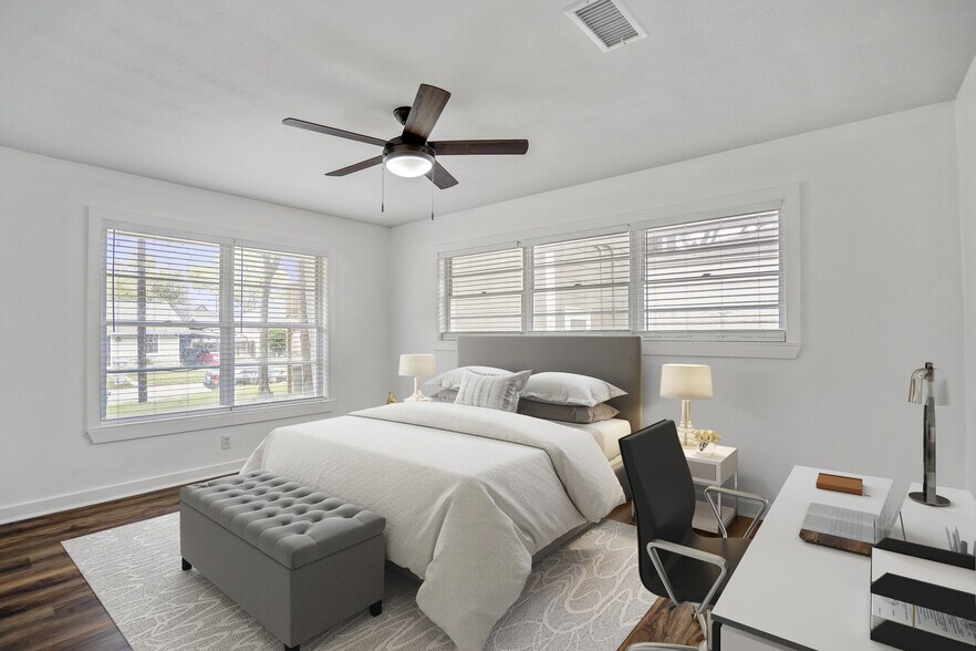 More Photos Of 907 E 27th St, Bryan Apartments For Sale