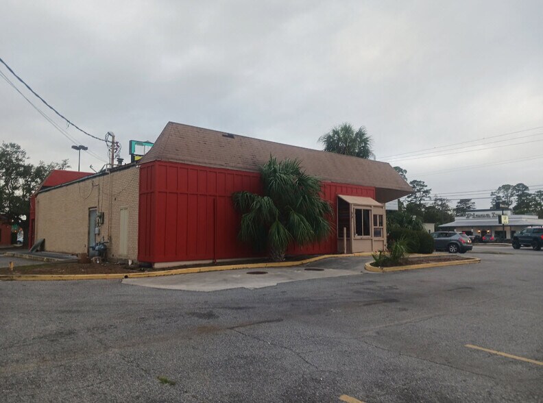 More Photos Of 3460 Cypress Mill Rd, Brunswick Restaurant For Sale