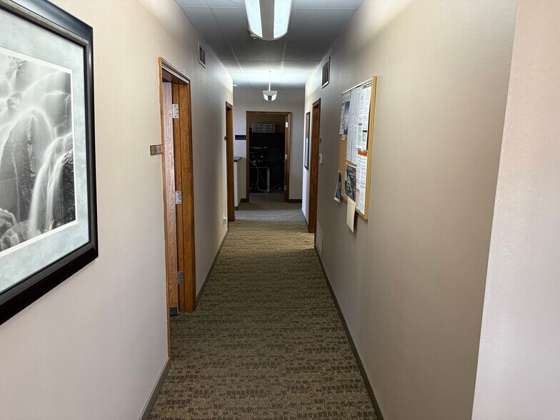 More Photos Of 428 W Shoshone St, Pasco Office For Sale