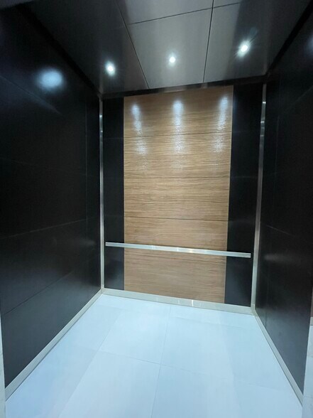 More Photos Of 6649 Westwood Blvd, Orlando Unknown For Lease