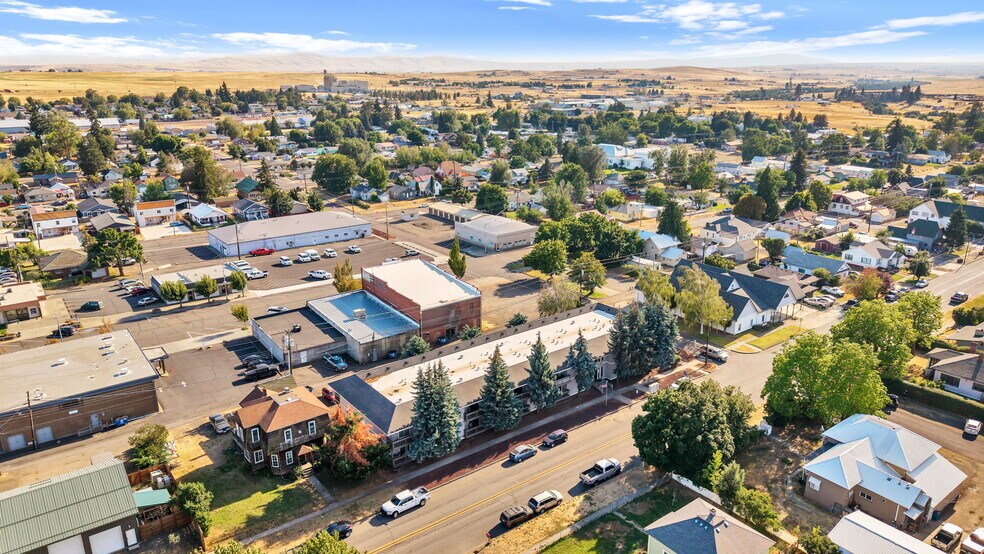More Photos Of 226 W Broadway St, Goldendale Apartments For Sale