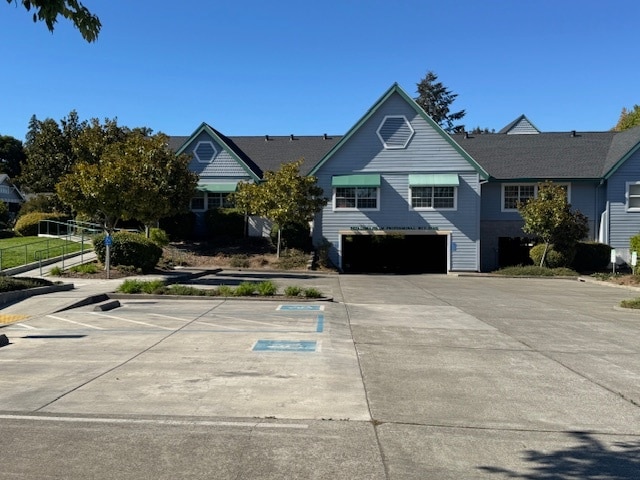 More Photos Of 652 Petaluma Ave, Sebastopol Medical For Lease