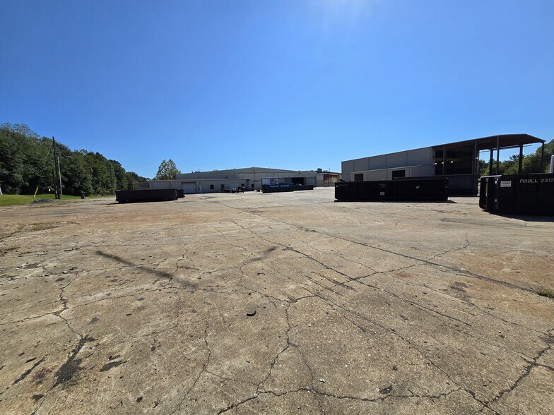 More Photos Of 2785 McCracken Rd, Hernando Manufacturing For Sale
