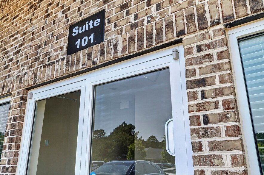 More Photos Of 122 Canal St, Pooler Medical For Lease