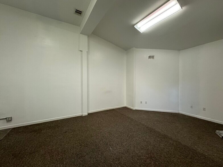 More Photos Of 13 E Catherine St, Nyack Loft Creative Space For Lease