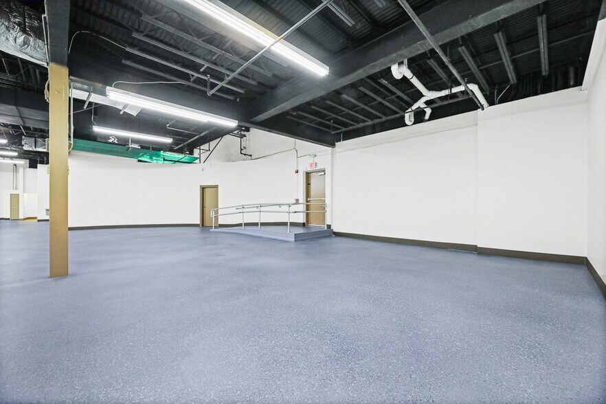 More Photos Of 3475 Ridge Rd, Cleveland Skating Rink For Sale
