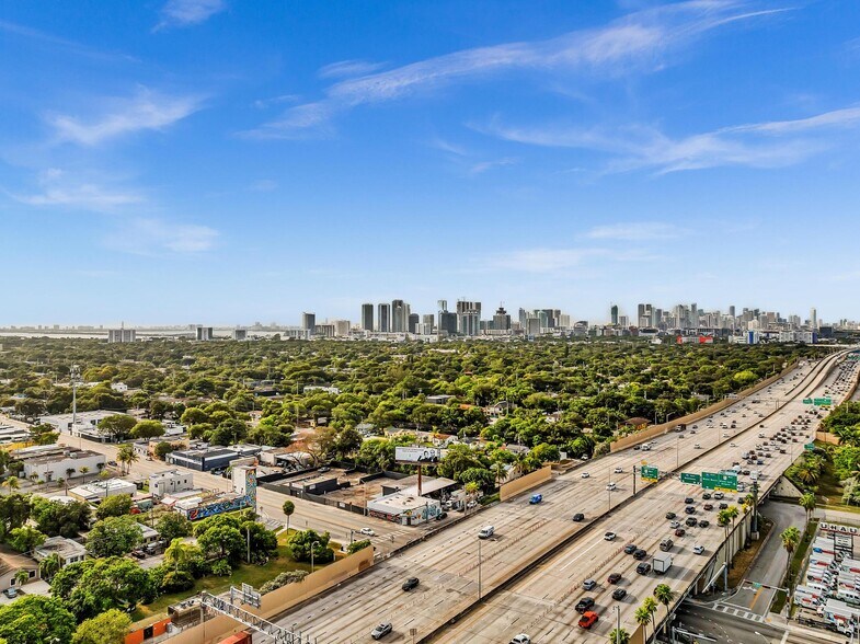 More Photos Of 570 NW 54th St, Miami Auto Repair For Lease