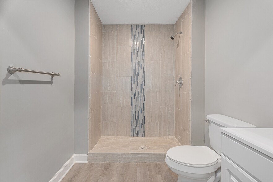 More Photos Of 601 Hillcrest St, Pleasant Hill Apartments For Sale