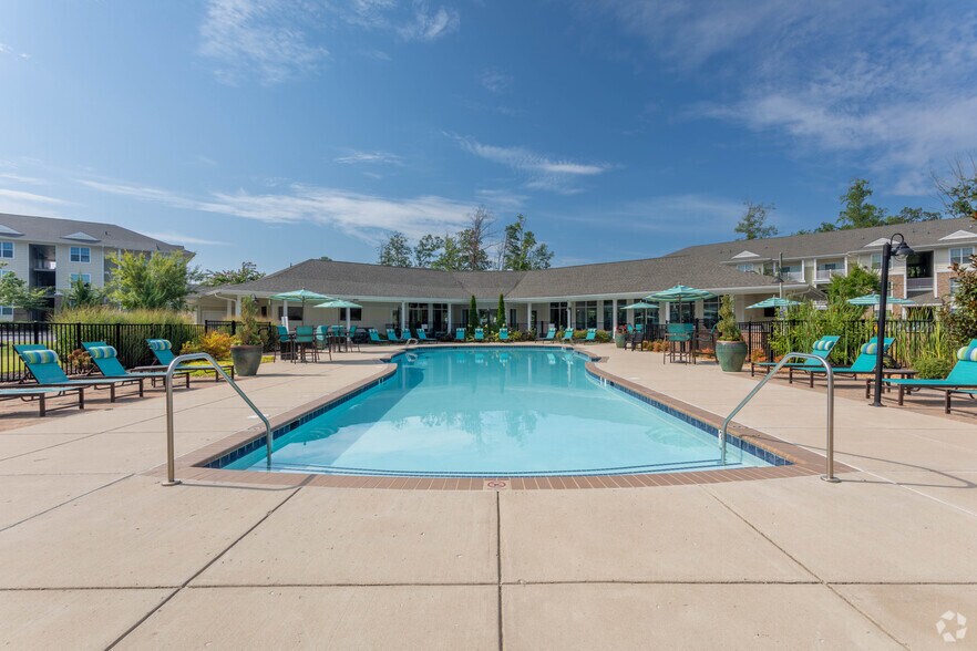 More Photos Of 14400 Palladium Dr, Midlothian Apartments For Sale