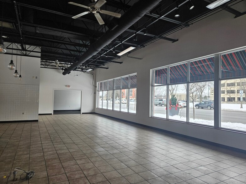 More Photos Of 100 S Michigan Ave, Saginaw Freestanding For Lease