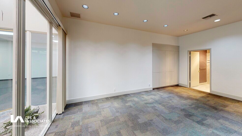 More Photos Of 13722 S Harvard Pl, Gardena Industrial For Lease