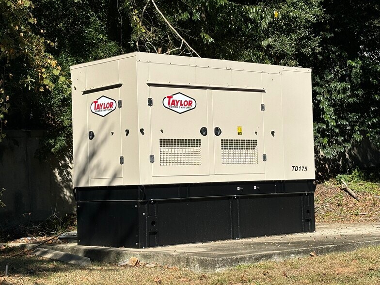 More Photos Of 2320 Killearn Center Blvd, Tallahassee Office For Sale