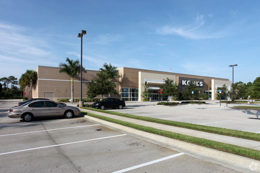 Primary Photo Of 2751 NW Mall Cir, Jensen Beach Department Store For Sale