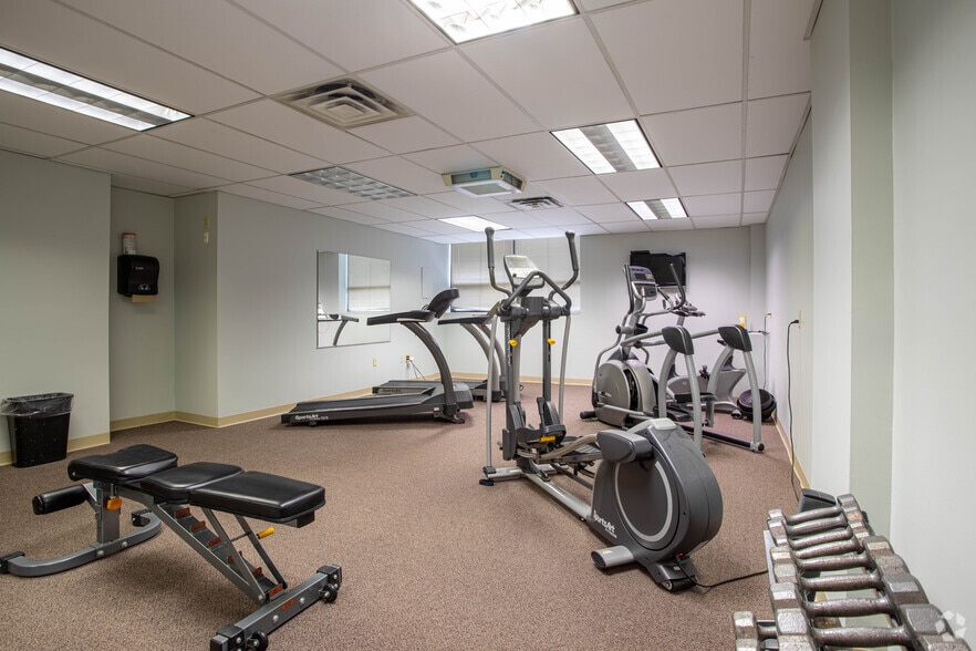 More Photos Of 10 Ferry St, Concord Flex For Lease