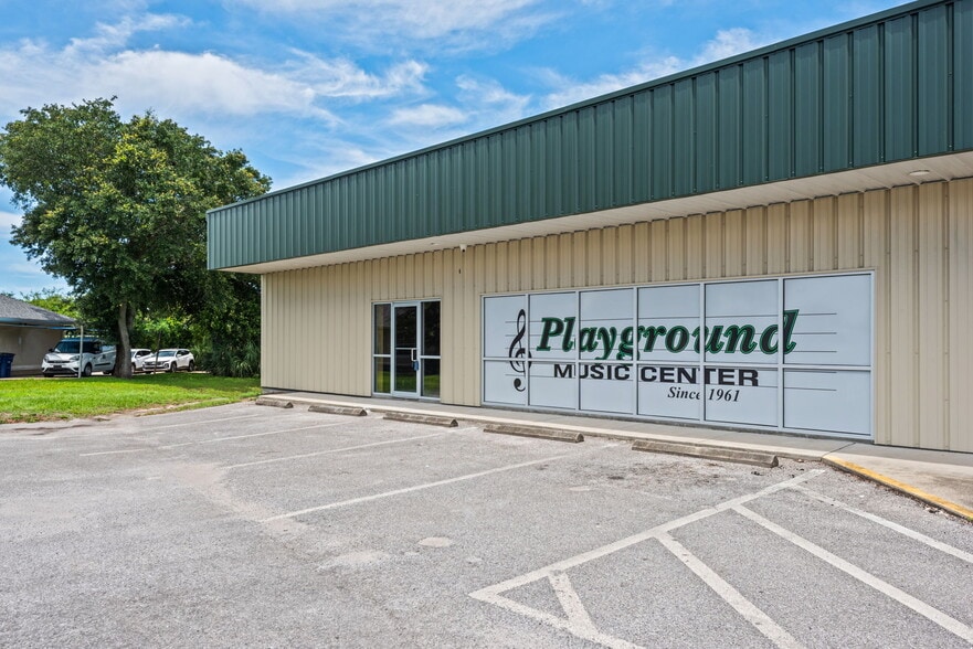 More Photos Of 2401 Ruth Hentz Ave, Panama City Flex For Lease
