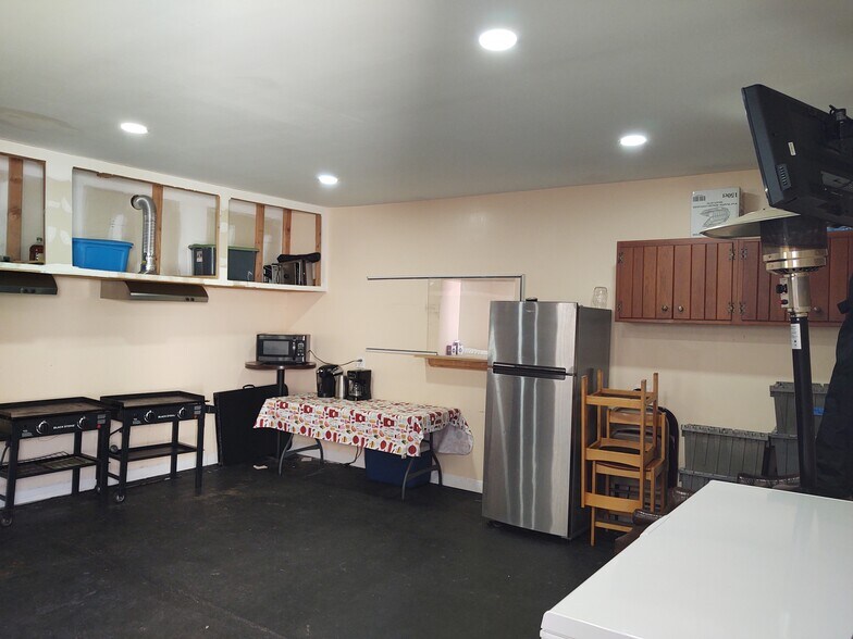 More Photos Of 1603 S Broad St, Hamilton Religious Facility For Sale