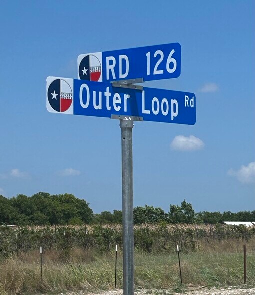 More Photos Of 5518 County Road 126, McKinney Office Residential For Lease