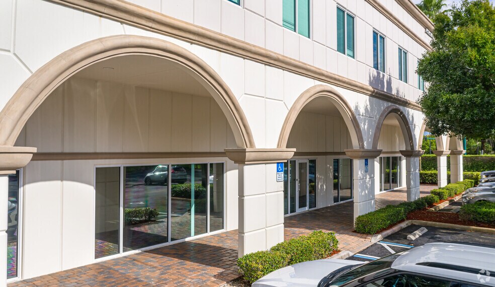 More Photos Of 11641 Kew Gardens Ave, Palm Beach Gardens Medical For Lease