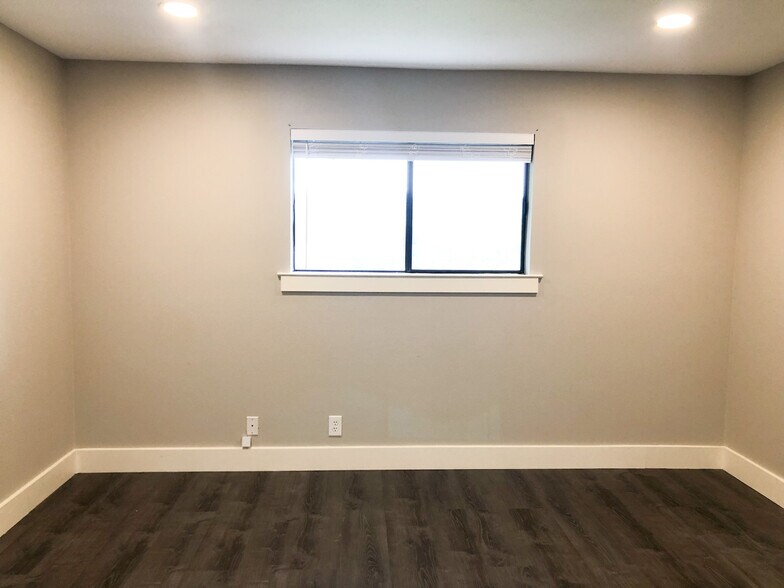 More Photos Of 9410 Anderson Mill Rd, Austin Loft Creative Space For Sale
