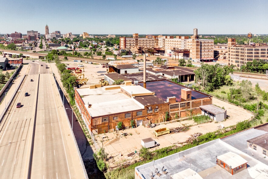 Primary Photo Of 2600 E Grand Blvd, Detroit Warehouse For Sale