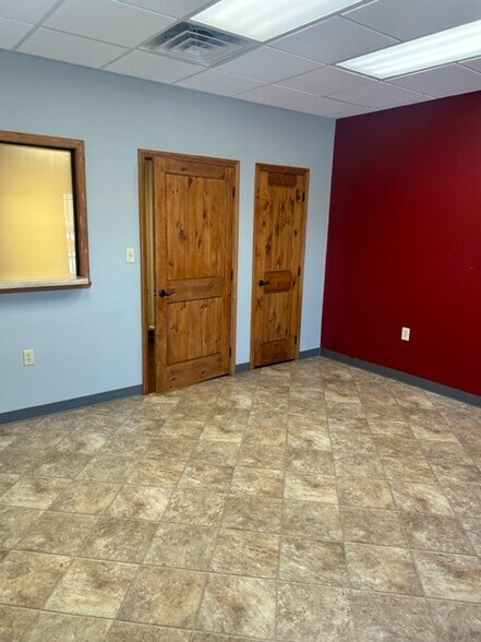 More Photos Of 316 Knox Rd, Knoxville Medical For Lease