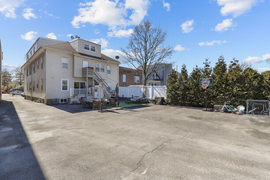 More Photos Of 638-640 Halstead Ave, Mamaroneck Apartments For Sale