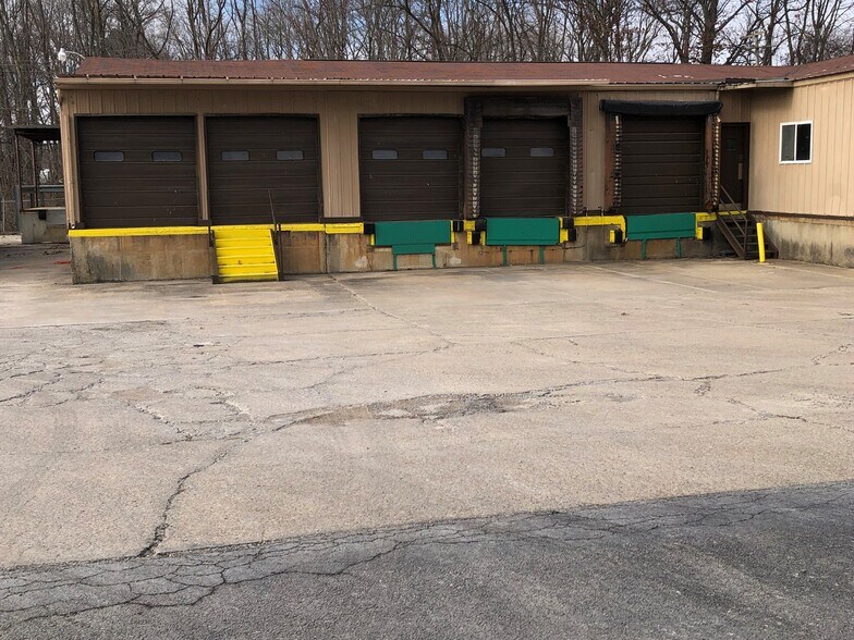 Primary Photo Of 721 E IL Highway 15, Mount Vernon Light Distribution For Lease