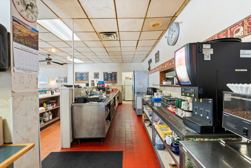 More Photos Of 32-34 Main St, Perry Restaurant For Sale