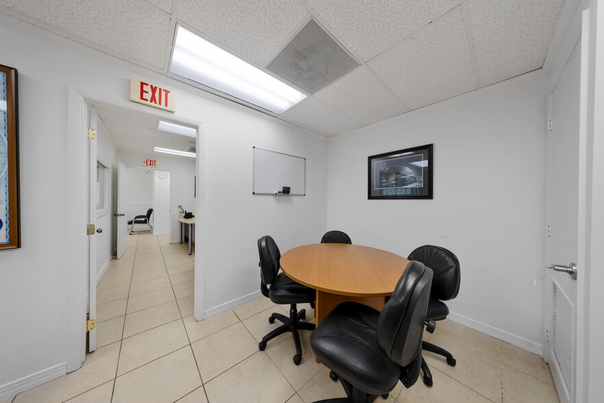 More Photos Of 10800 NW 21st St, Miami Warehouse For Sale