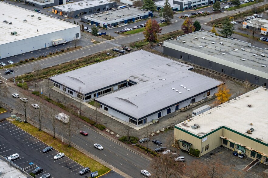 More Photos Of 950 Andover Park E, Tukwila Flex For Lease