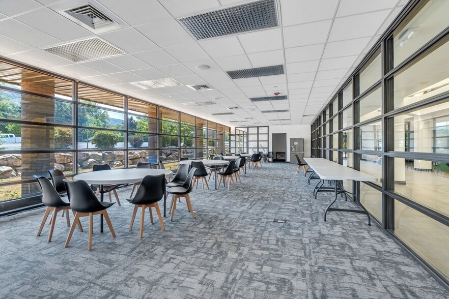 More Photos Of 3625 Harrison Blvd, Ogden Showroom For Lease