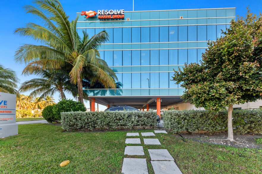 More Photos Of 1510 SE 17th St, Fort Lauderdale Office For Lease
