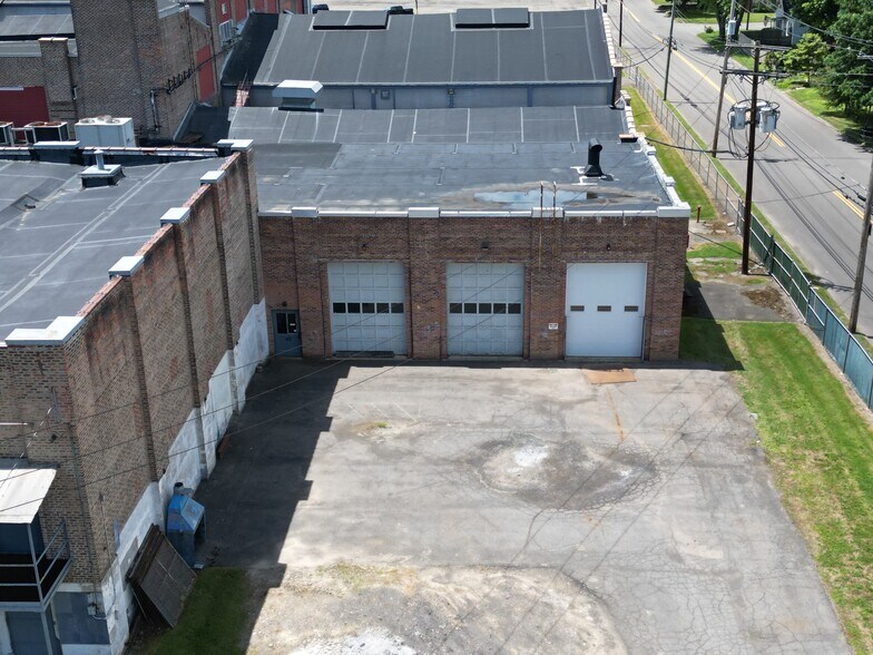 More Photos Of 11 Beckwith Ave, Binghamton Manufacturing For Lease