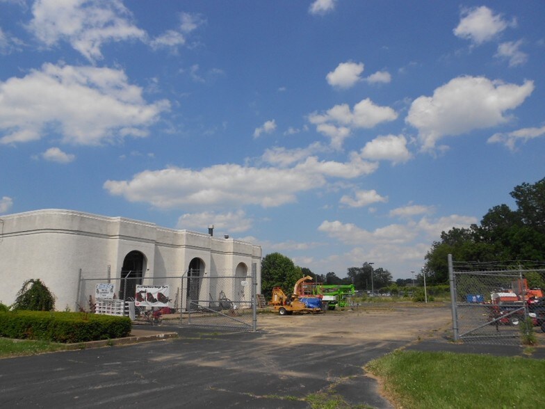 More Photos Of 6401 Jaycox Rd, North Ridgeville Office For Sale