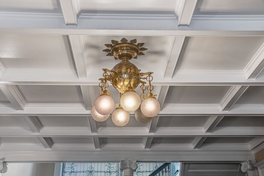 More Photos Of 461 Linwood Ave, Buffalo Apartments For Sale