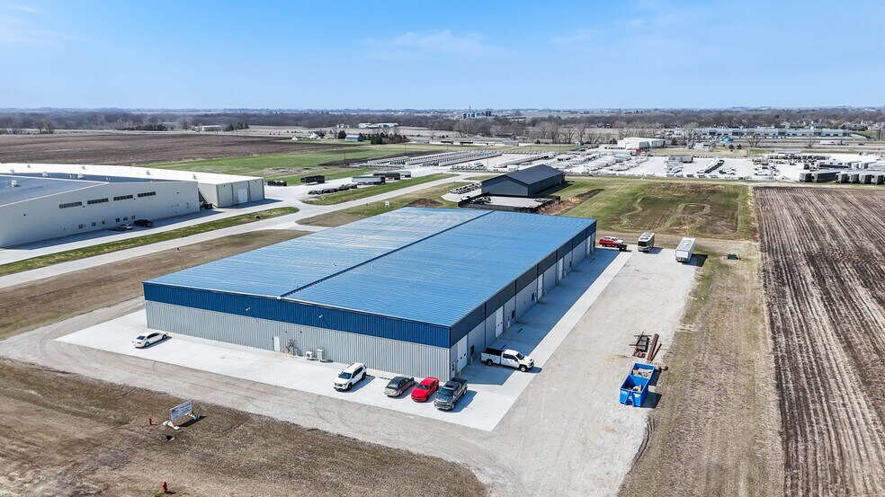 More Photos Of 1811 Rich Olive St, Story City Warehouse For Lease