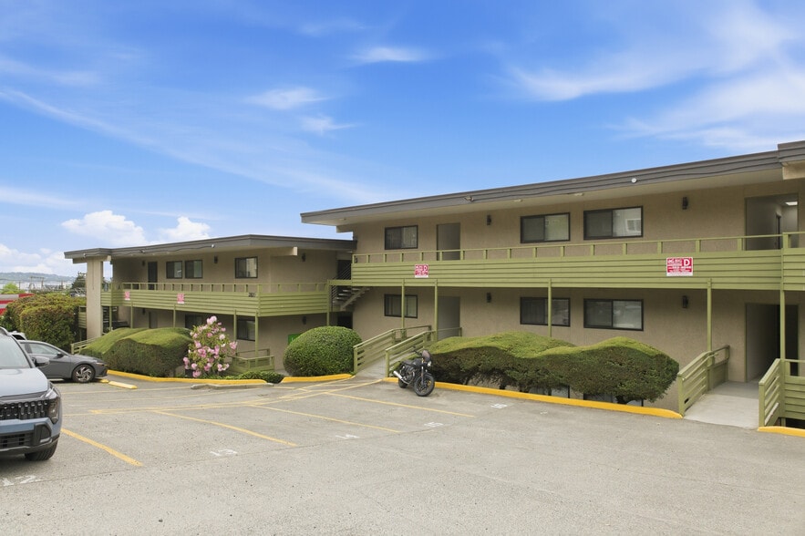 Primary Photo Of 2820 15th W, Seattle Apartments For Sale